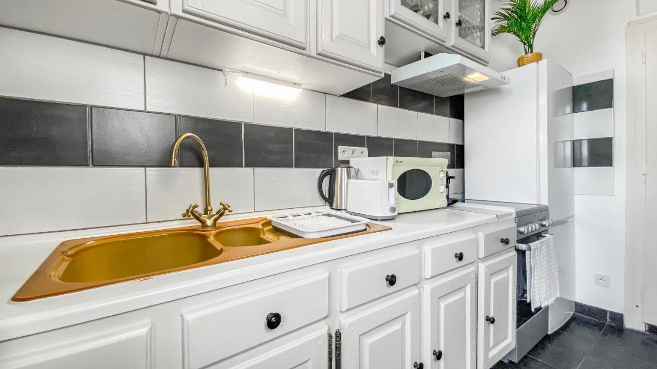 Homey Coloc Goodlife - Colocation Moderne - Chambres Privees - Wifi Et Netflix - Au Pied Du Tram Pour Geneve Ambilly Esterno foto