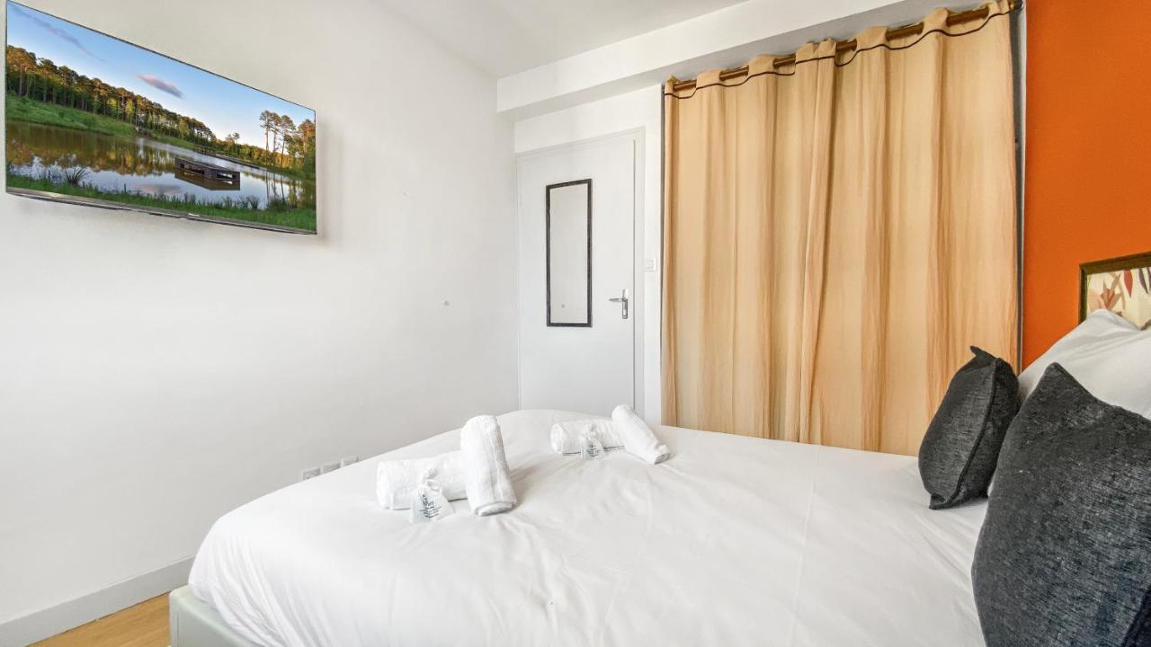 Homey Coloc Goodlife - Colocation Moderne - Chambres Privees - Wifi Et Netflix - Au Pied Du Tram Pour Geneve Ambilly Esterno foto